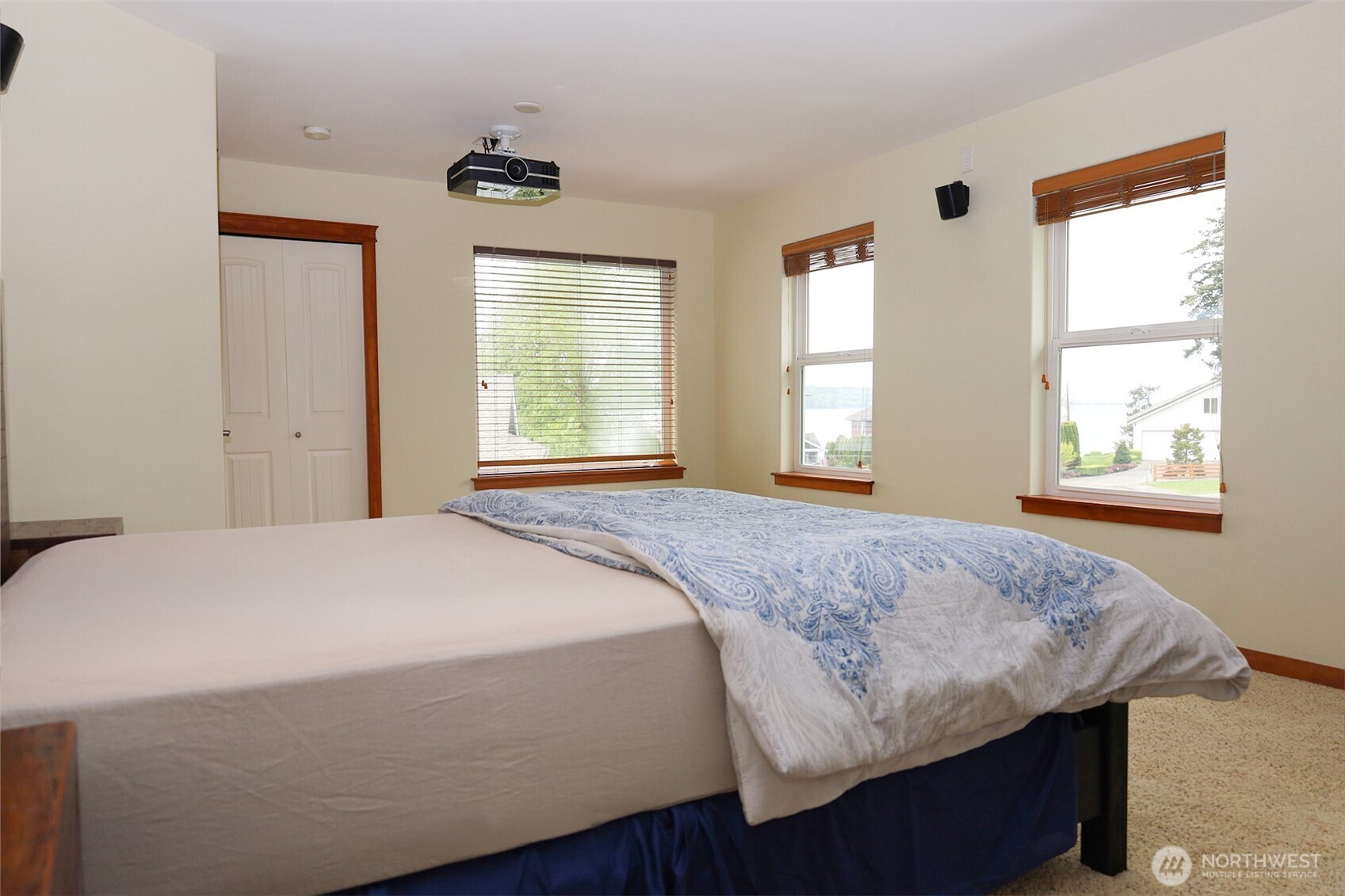 2290 Seaside Drive Property Photo 23