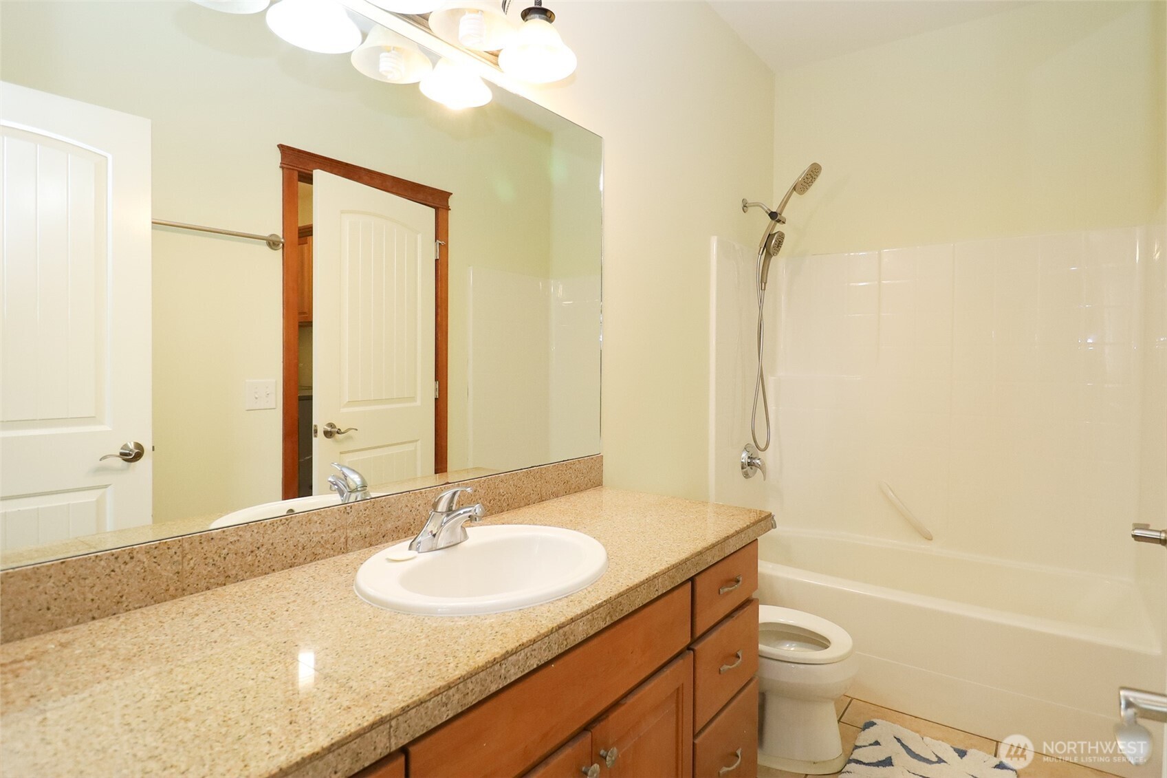 2290 Seaside Drive Property Photo 35