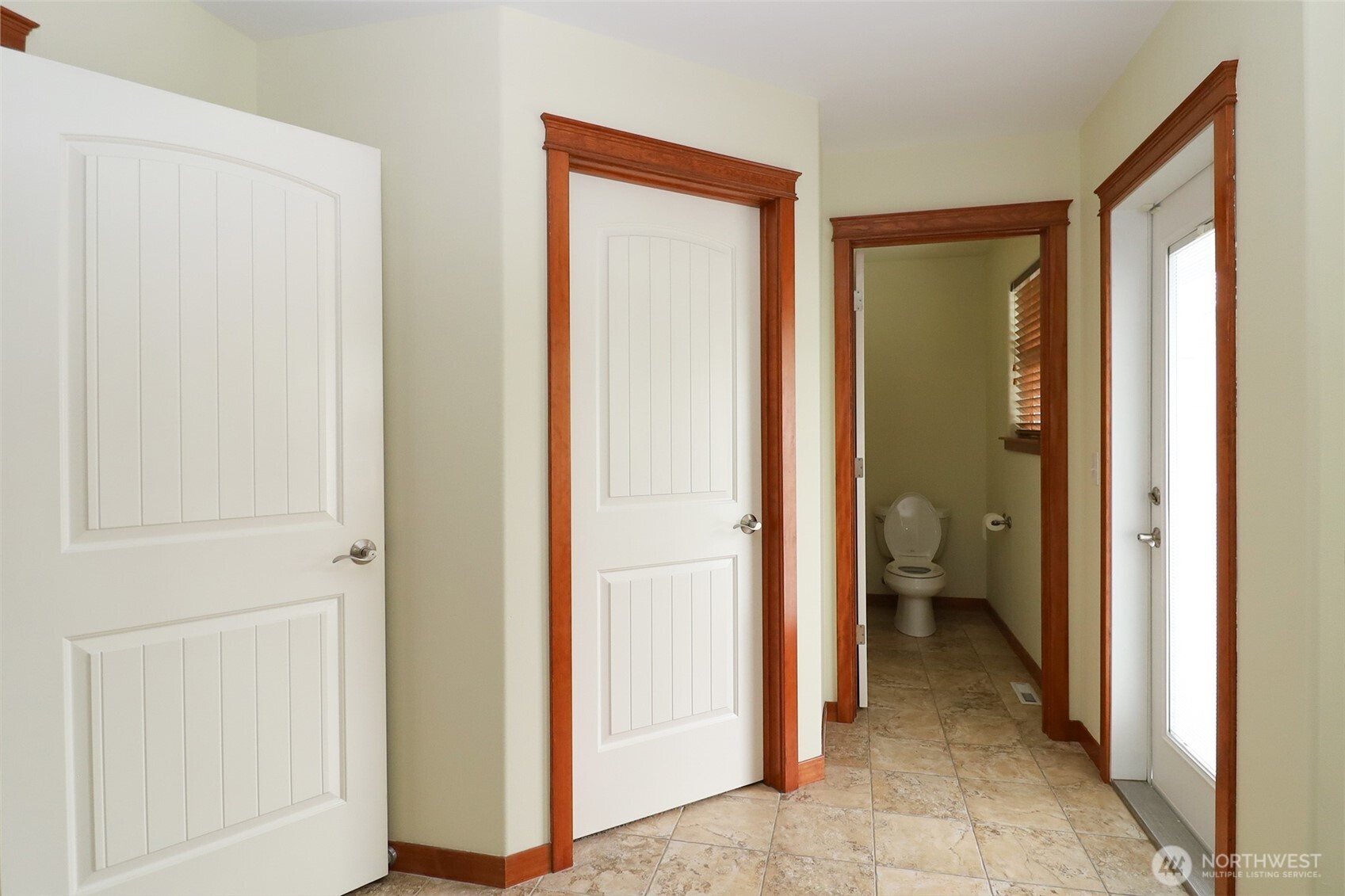 2290 Seaside Drive Property Photo 38