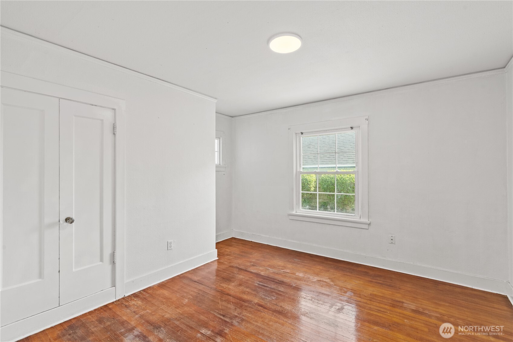 409 W 5th Street Property Photo 13