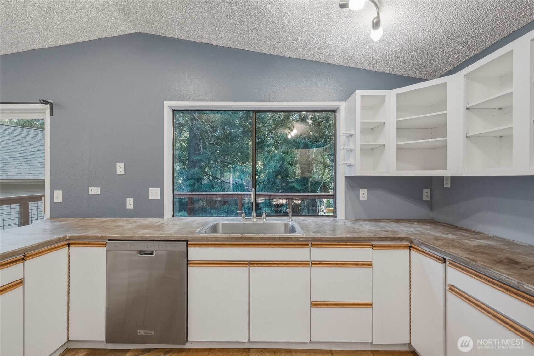 405 Sudden Valley Drive Property Photo 13