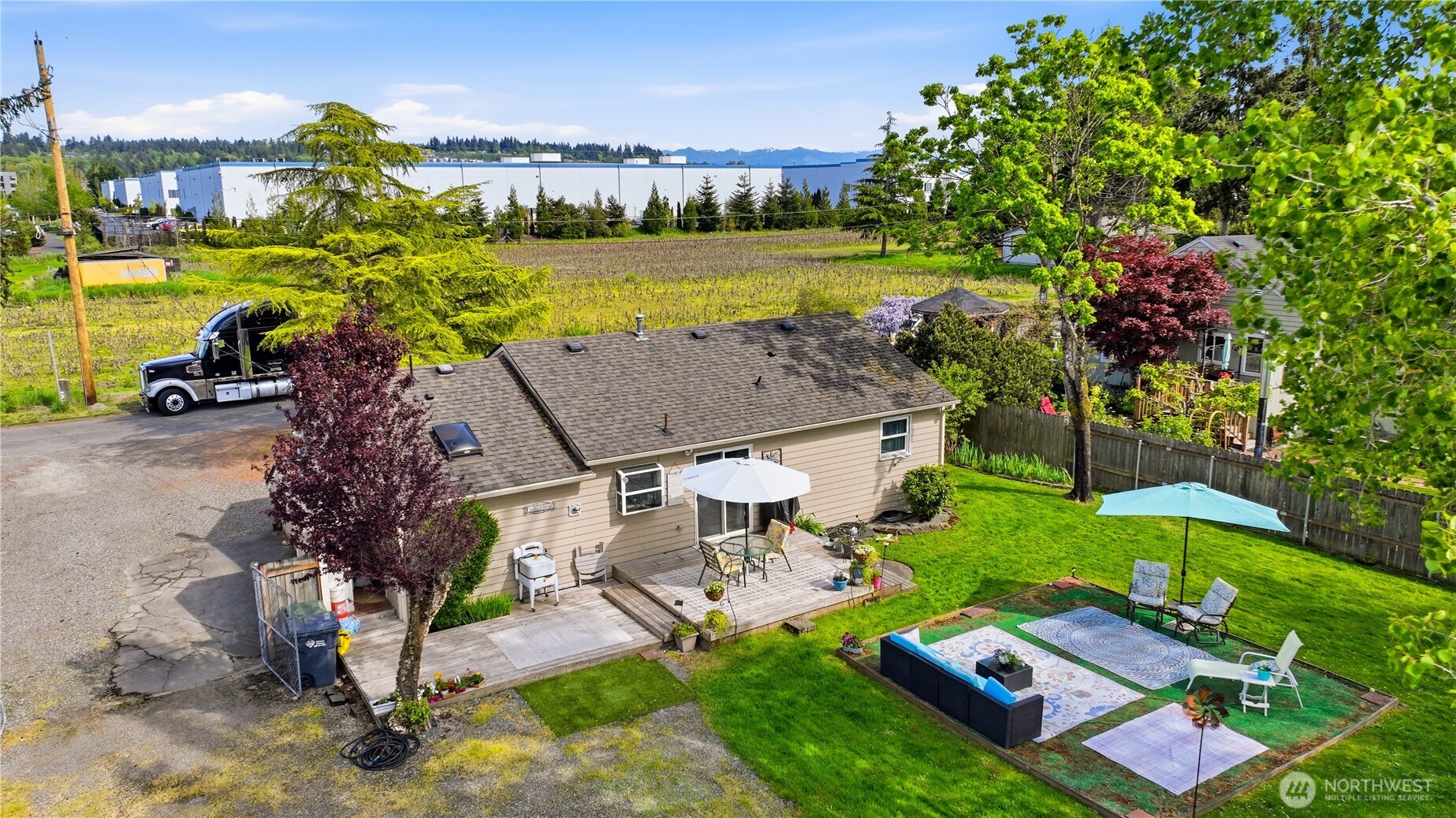 2016 E 63rd Avenue Property Photo 16