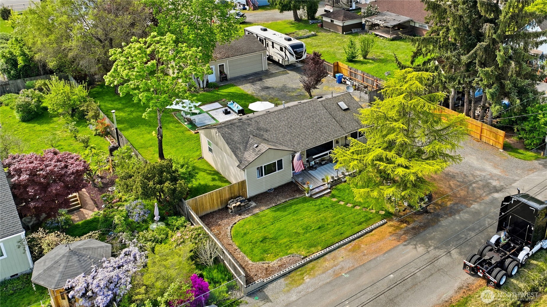 2016 E 63rd Avenue Property Photo 17