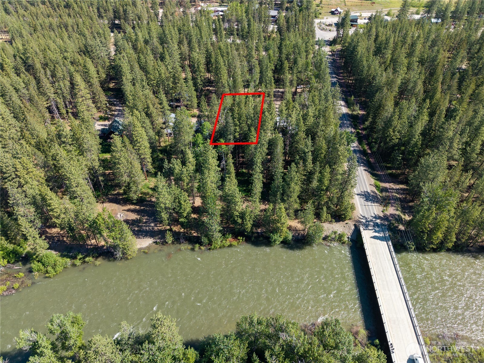 3 Mazama Bridge Road Property Photo 2