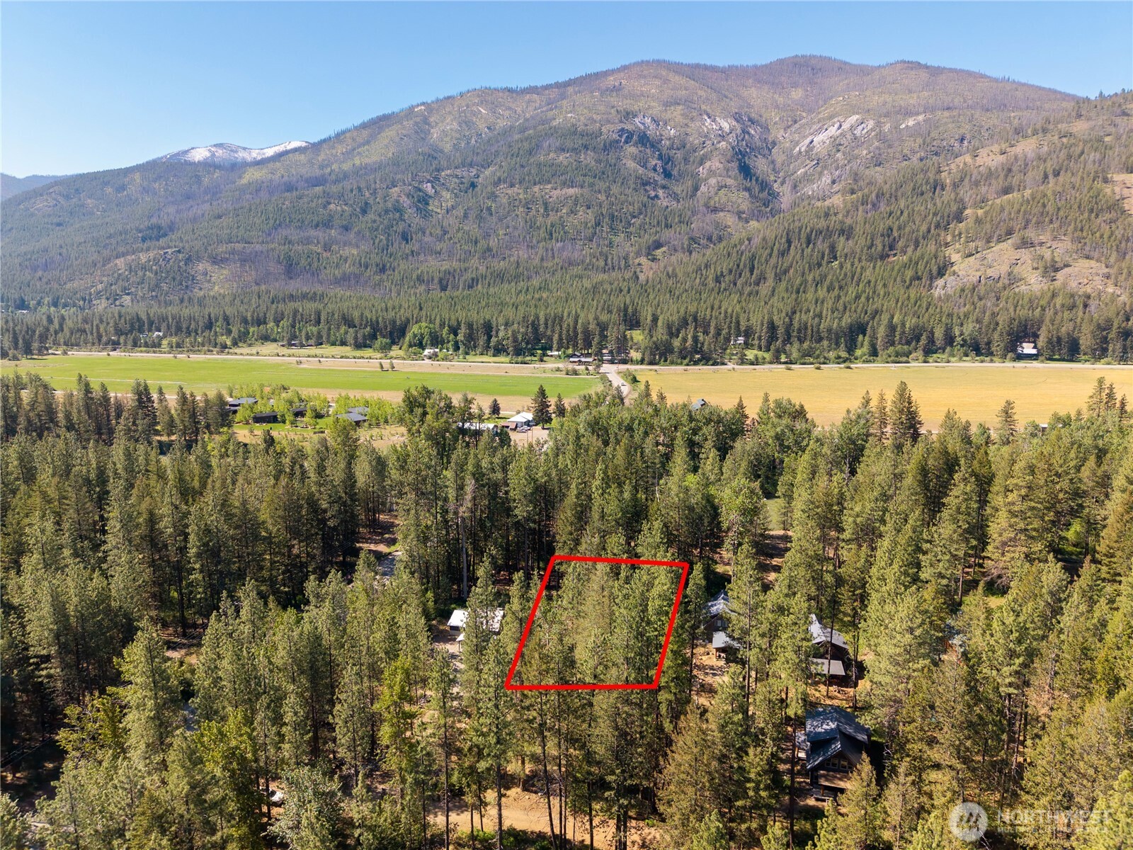 3 Mazama Bridge Road Property Photo 5
