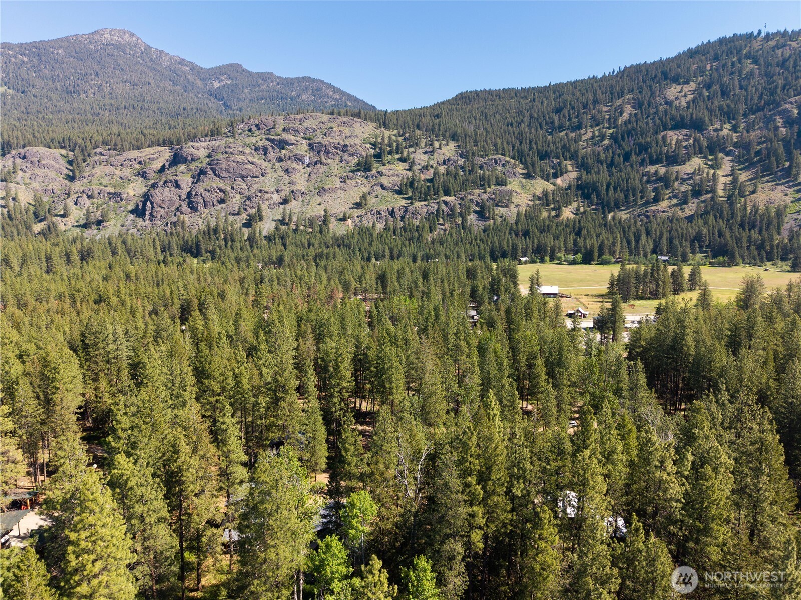 3 Mazama Bridge Road Property Photo 9