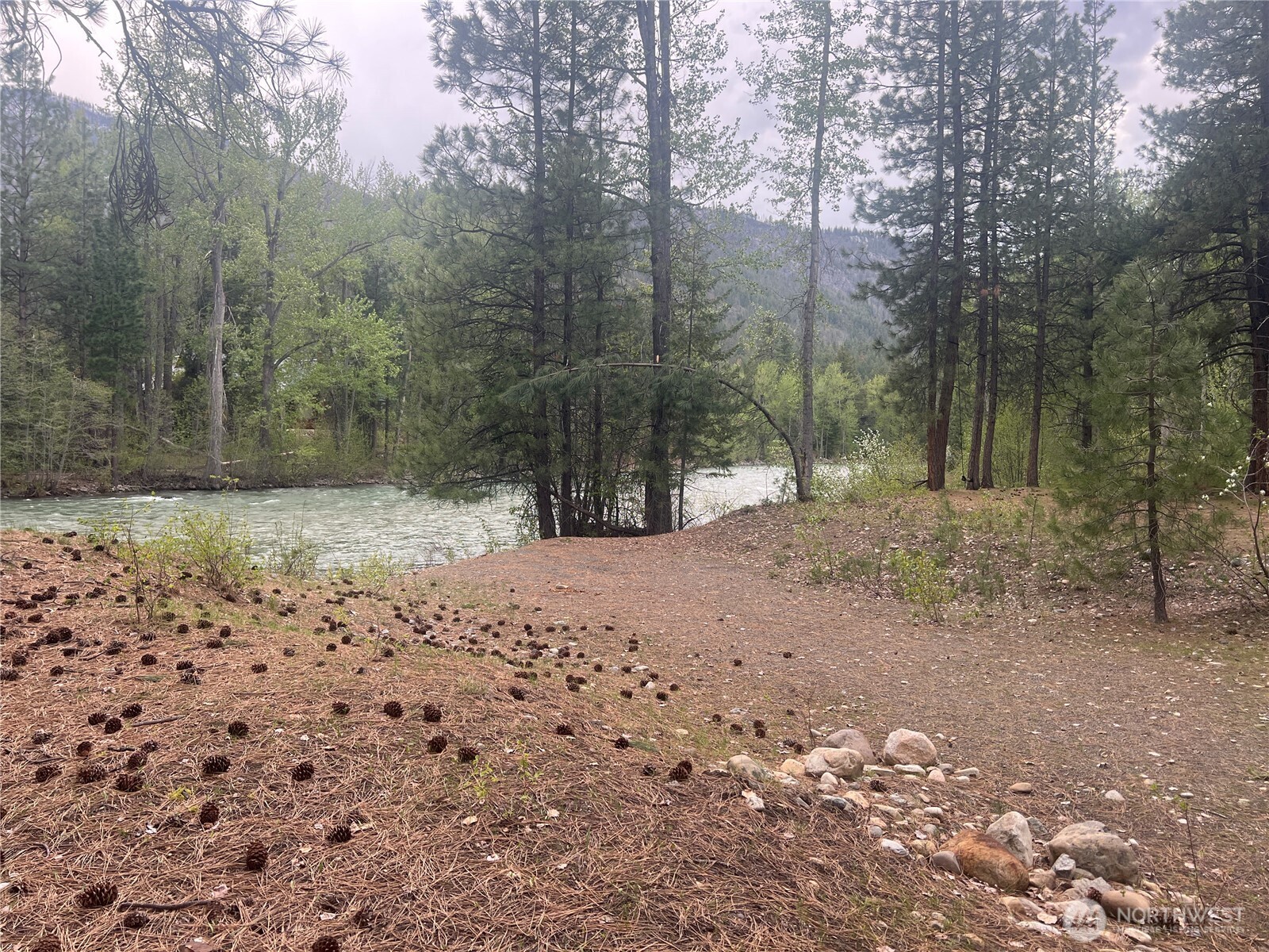 3 Mazama Bridge Road Property Photo 14