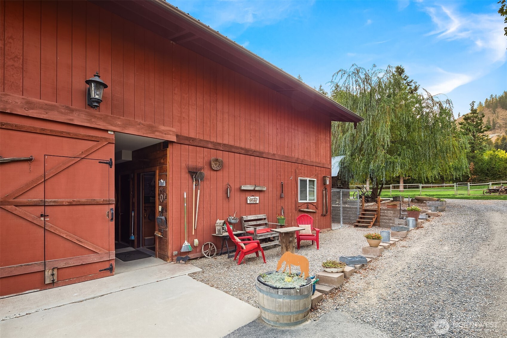 951 Willems Road Property Photo 34