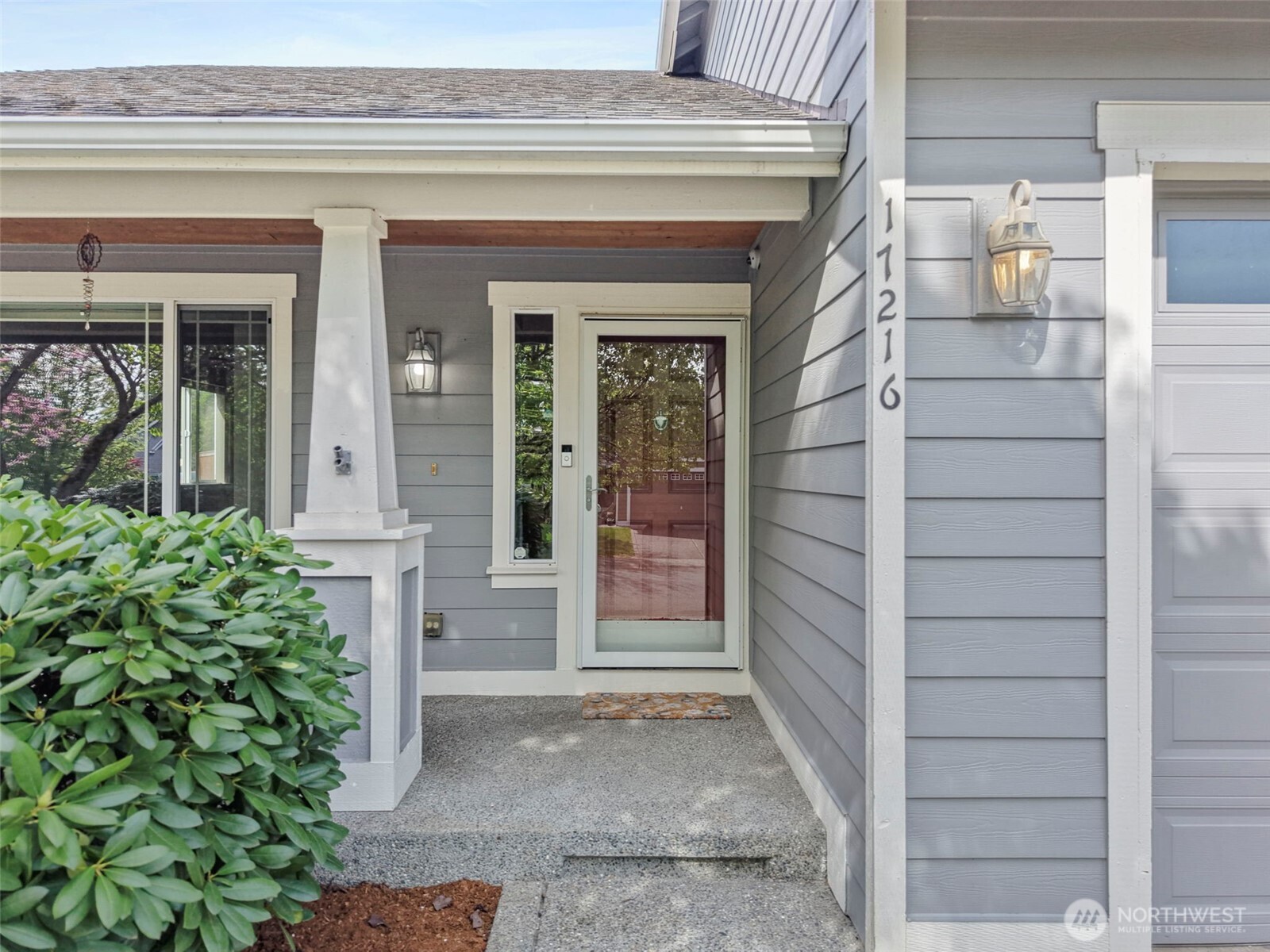 17216 139th Avenue Property Photo 5