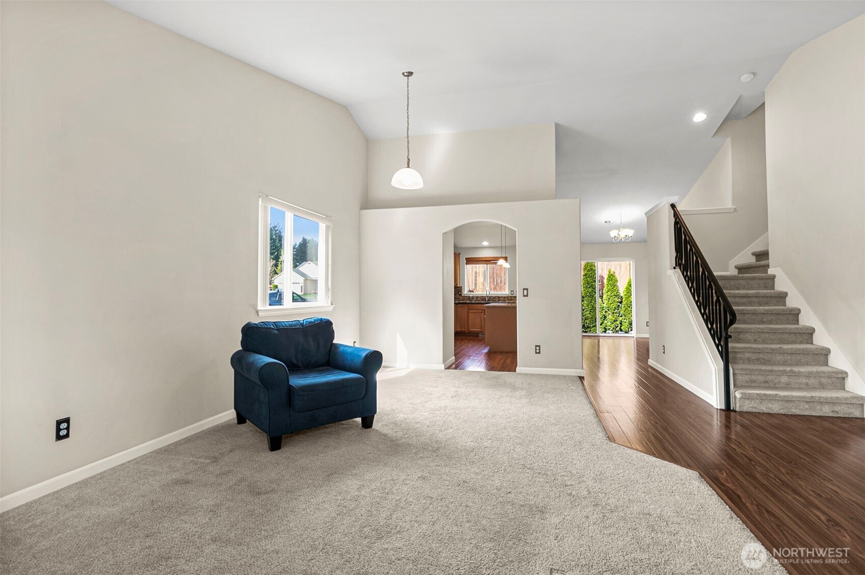 17216 139th Avenue Property Photo 9