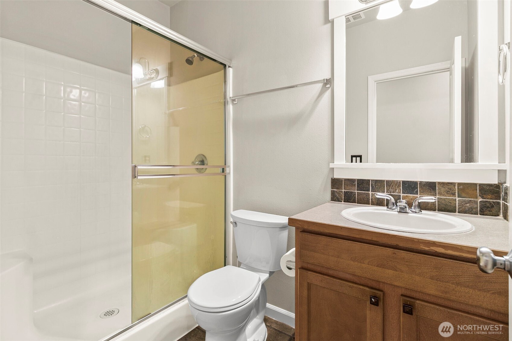 17216 139th Avenue Property Photo 21