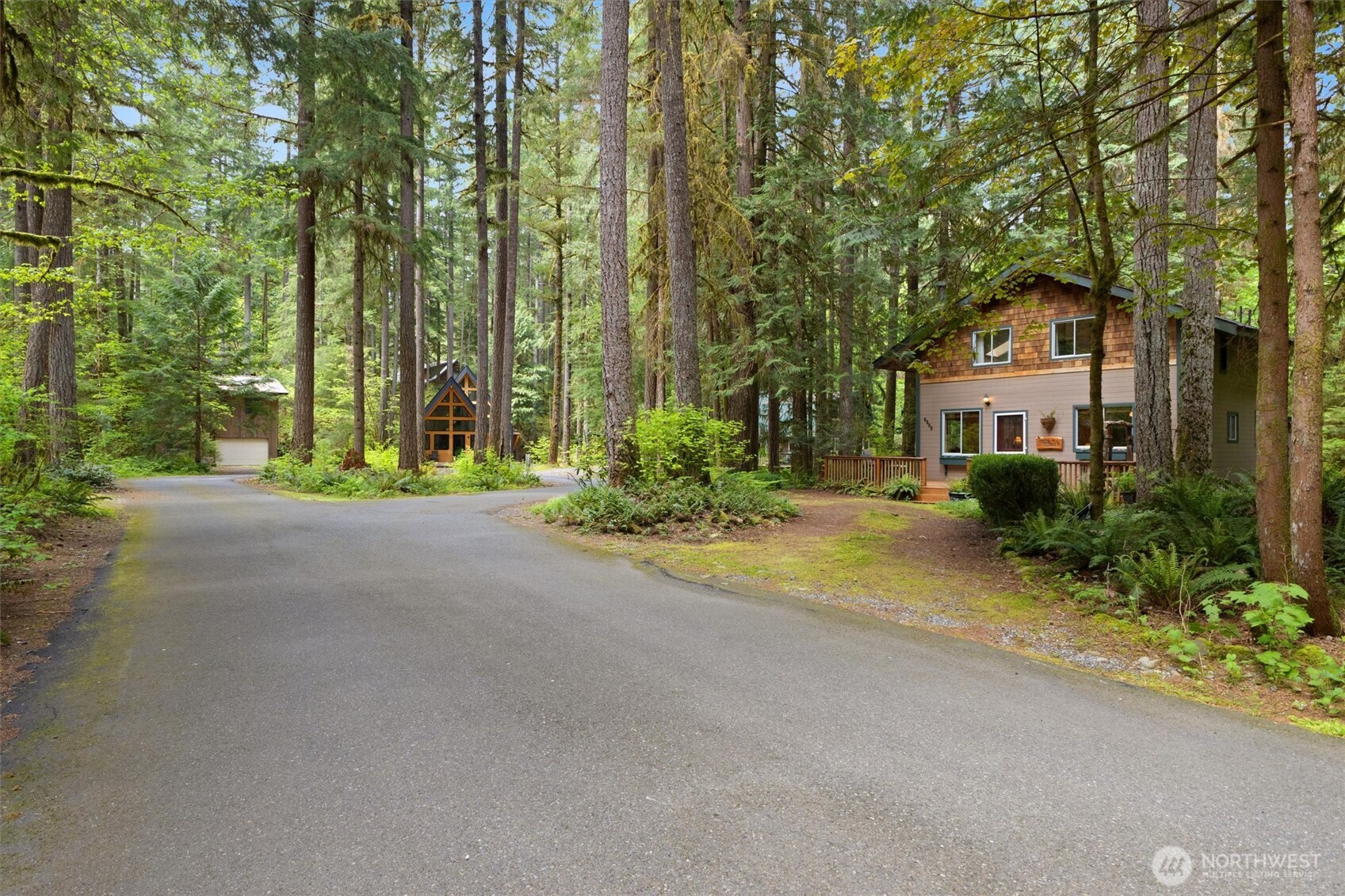 6989 Snoqualmie Place Property Photo 1