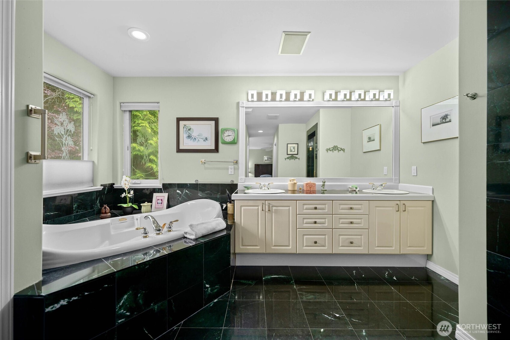 5426 Quail Run Property Photo 17