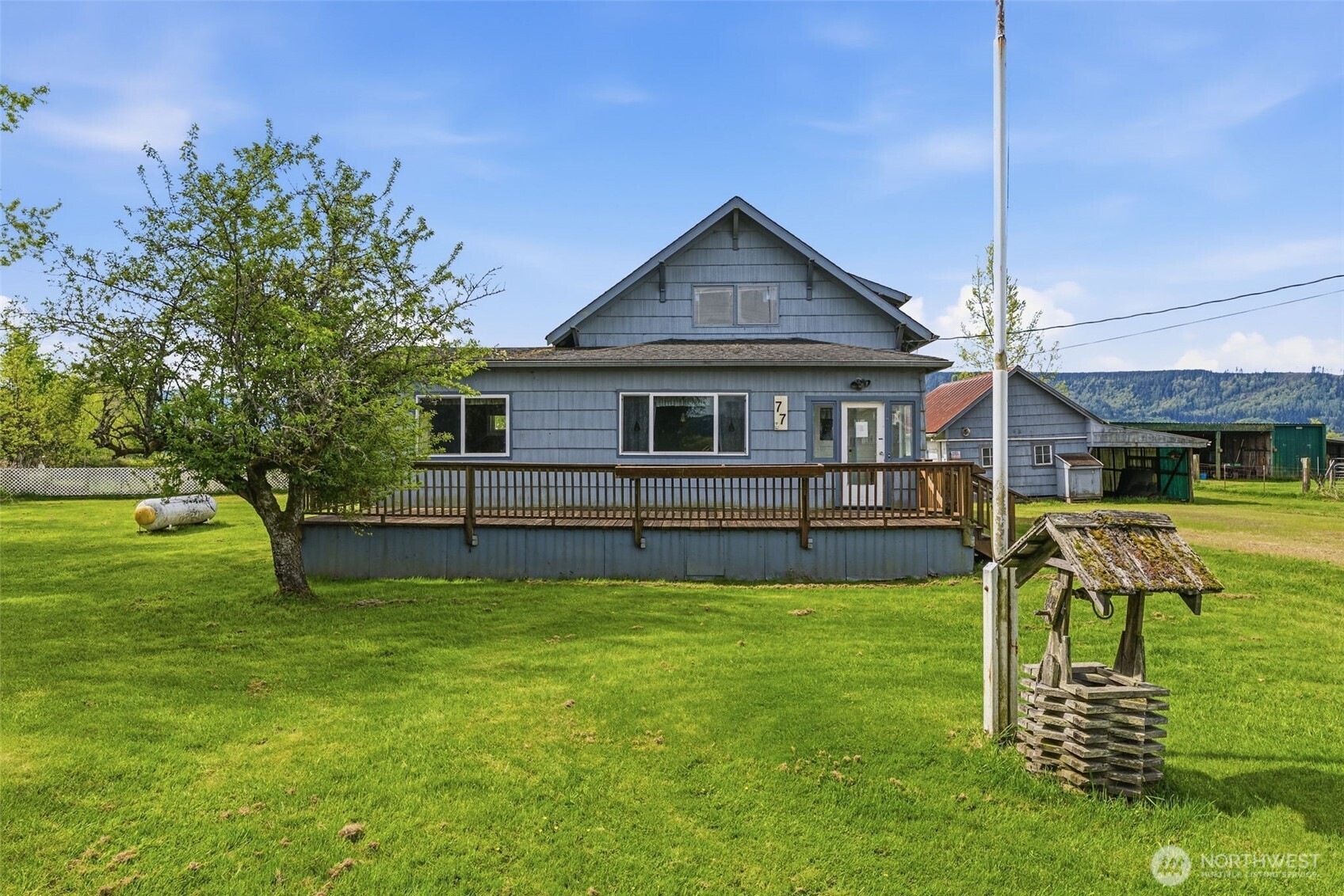 77 S Welcome Slough Property Photo 2
