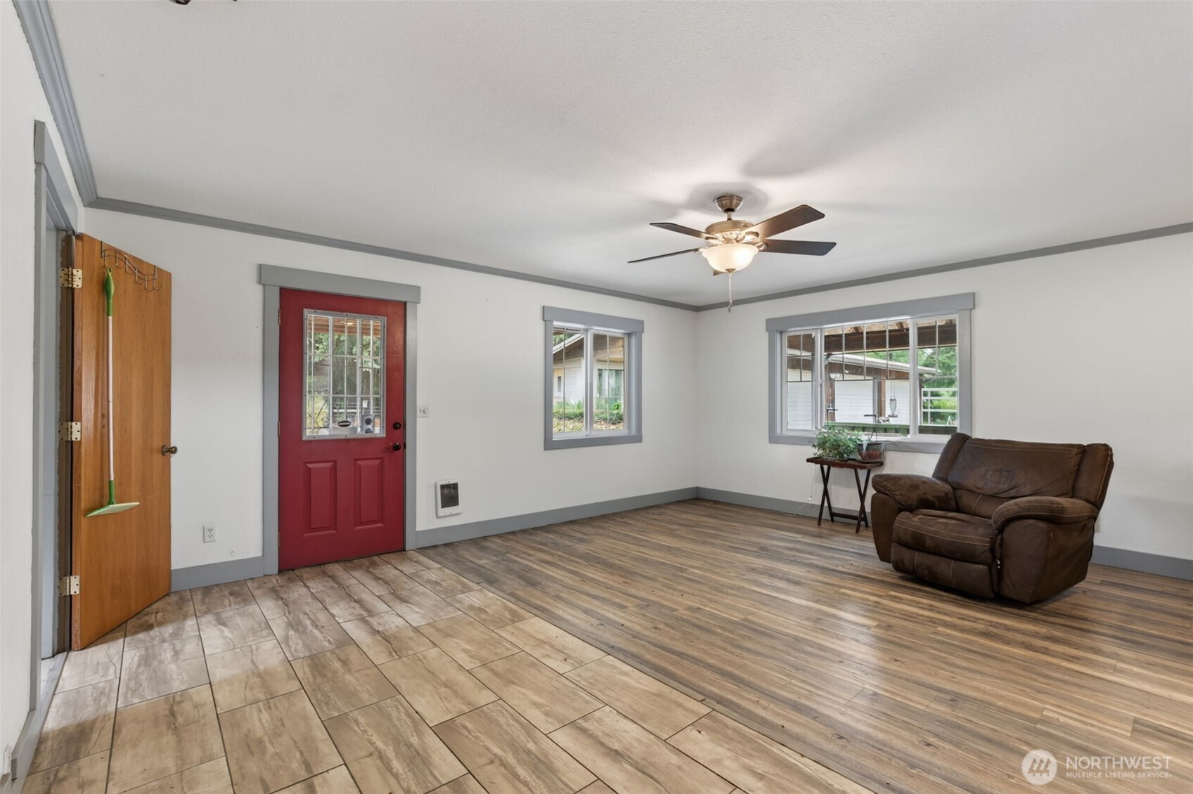 10320 James Road Property Photo 14
