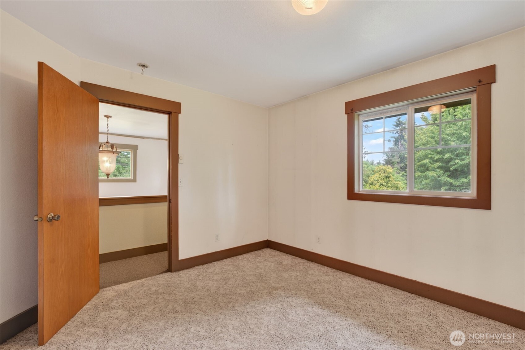 10320 James Road Property Photo 17