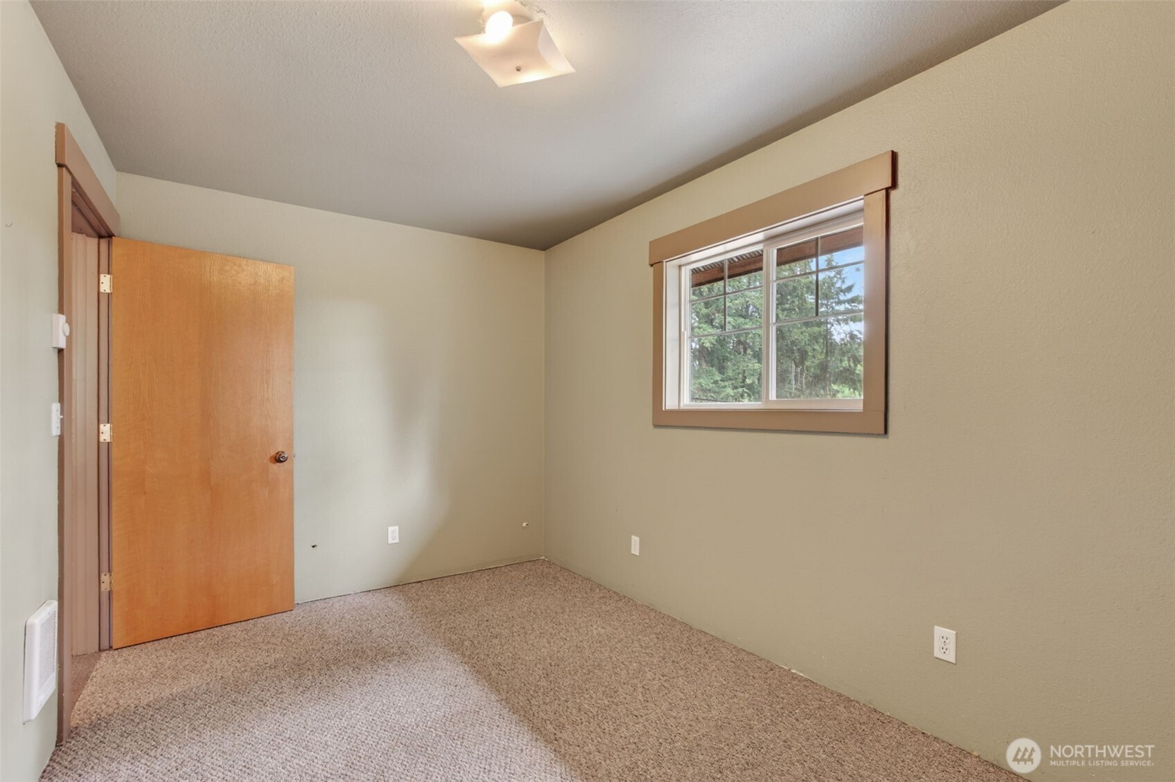 10320 James Road Property Photo 22
