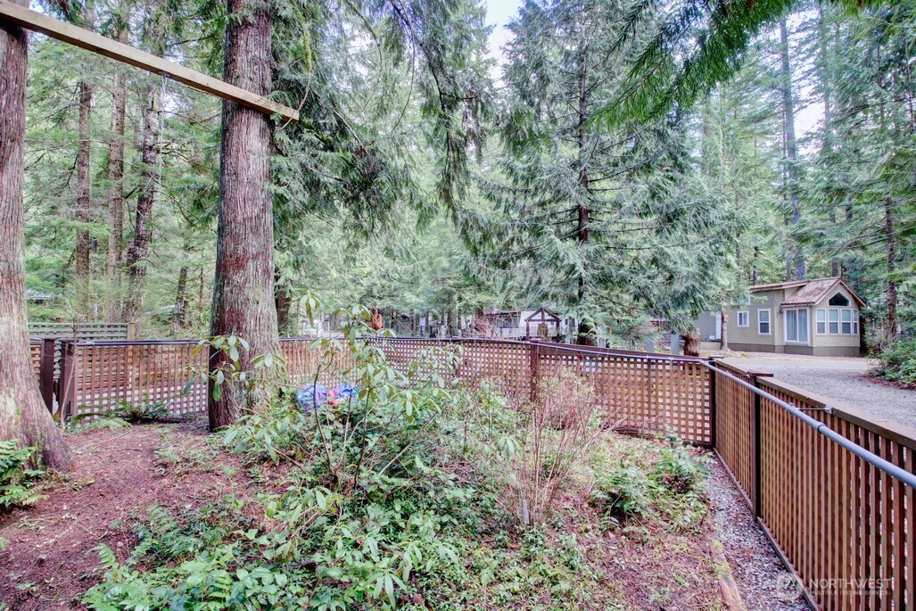 10 Riverside Drive Property Photo 3