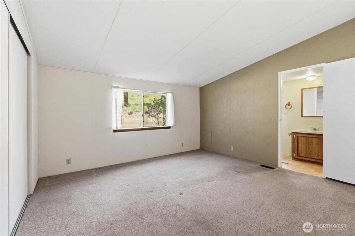 170 Hania Lane Property Photo 34