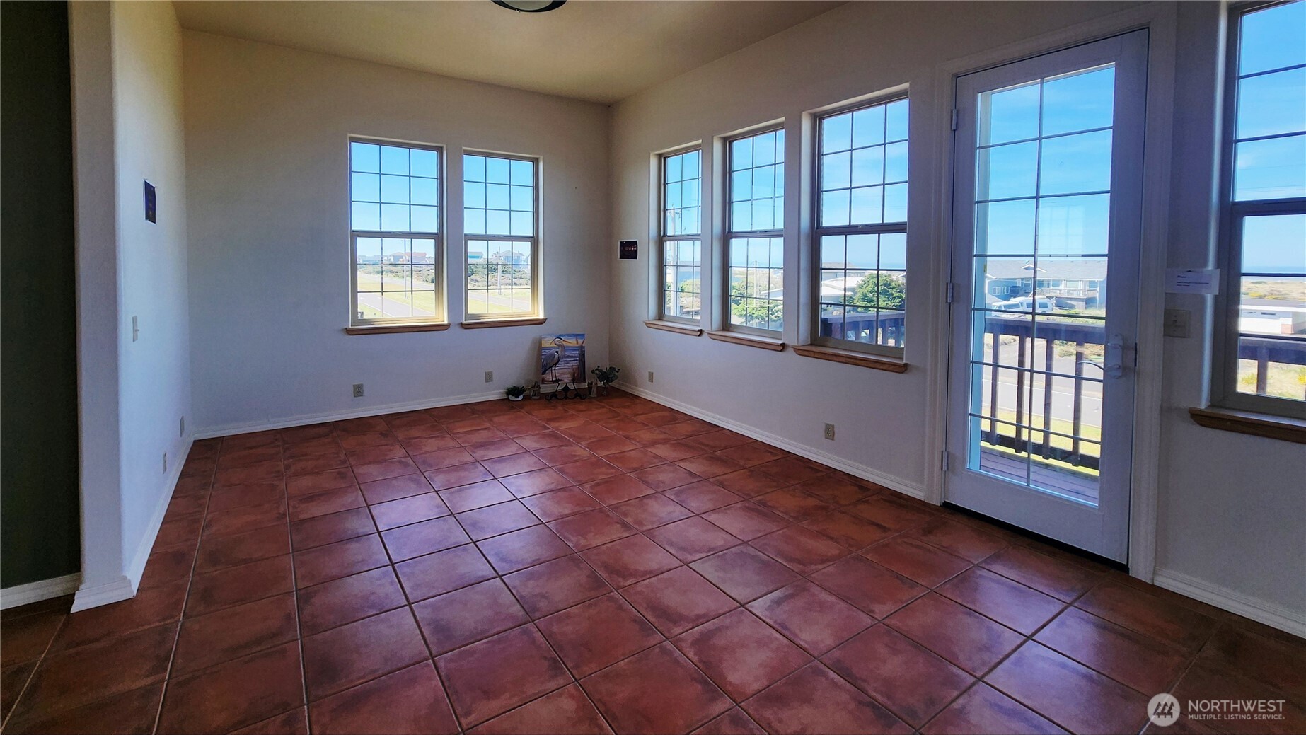 1140 Ocean Shores Boulevard Property Photo 2