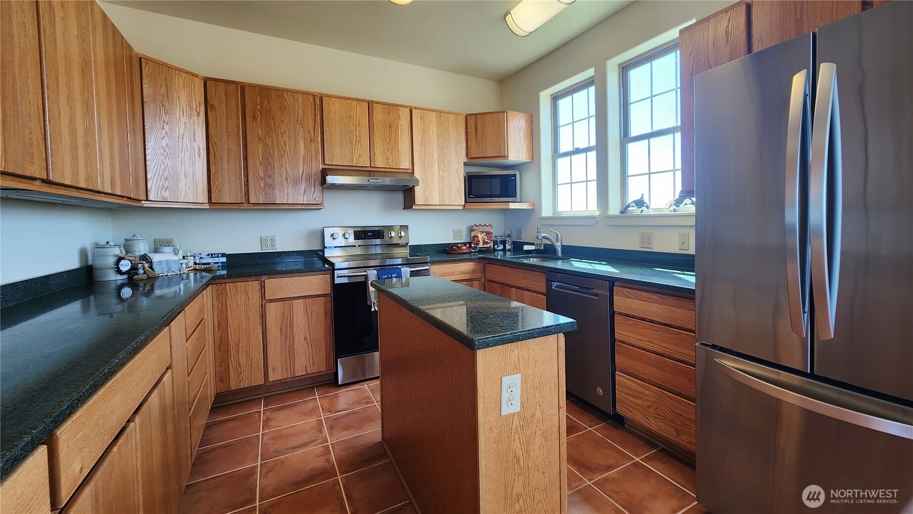 1140 Ocean Shores Boulevard Property Photo 15