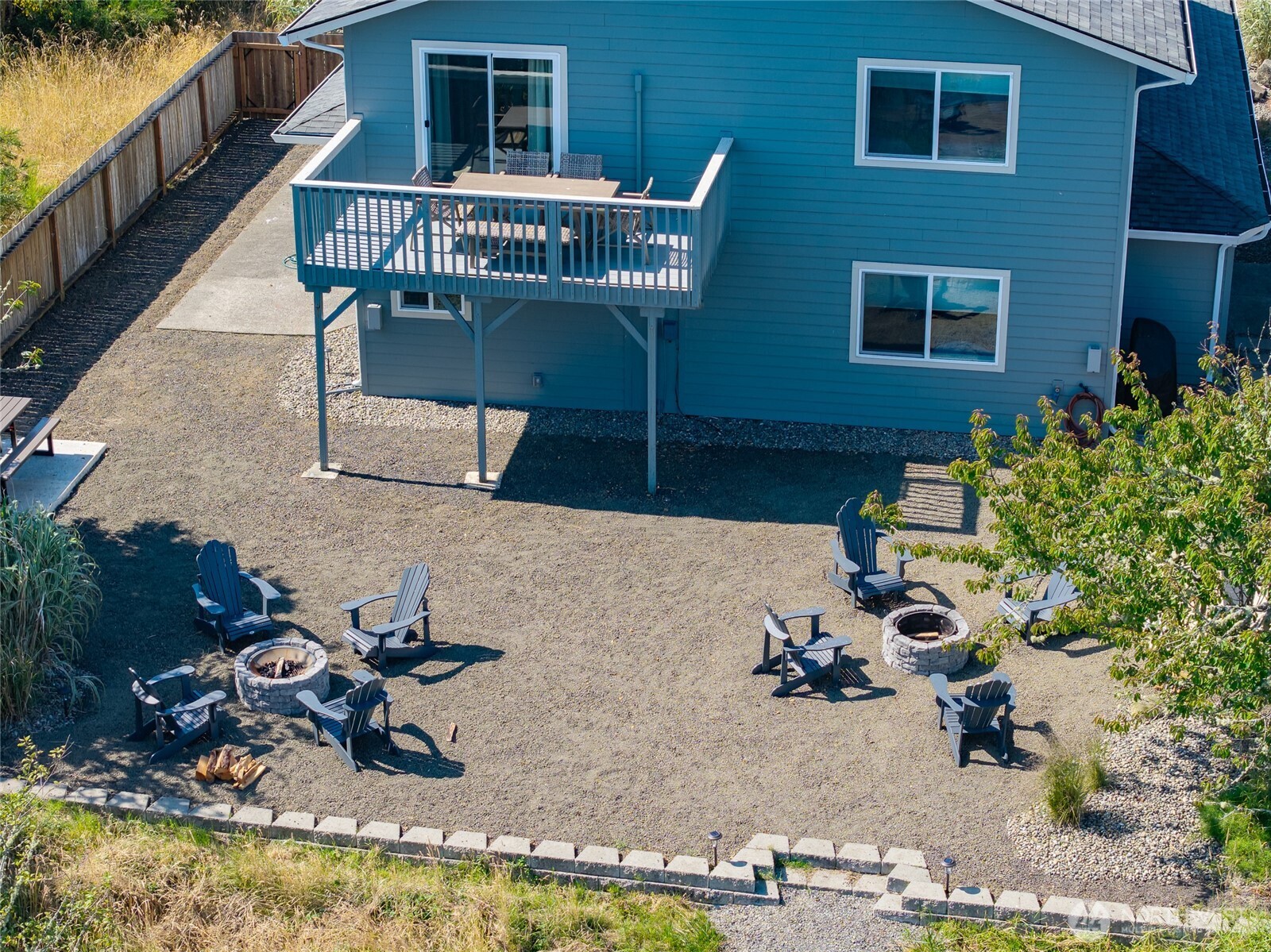 1042 Point Brown Avenue A & B Property Photo 3