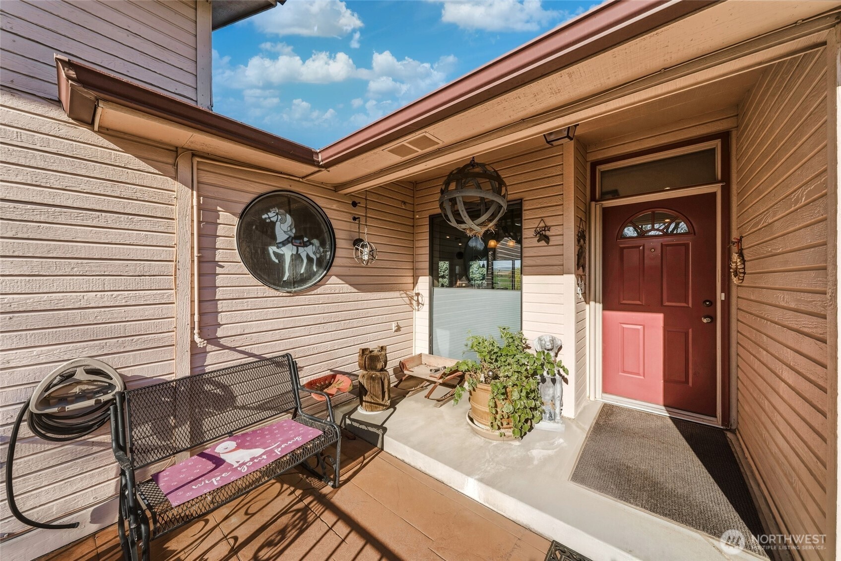 1520 Kaniksu Loop Property Photo 3