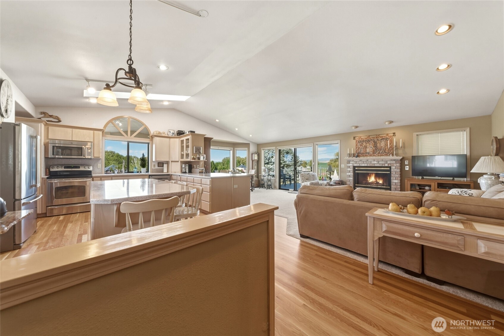 1520 Kaniksu Loop Property Photo 10