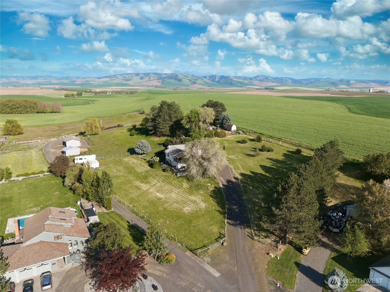 1520 Kaniksu Loop Property Photo 39