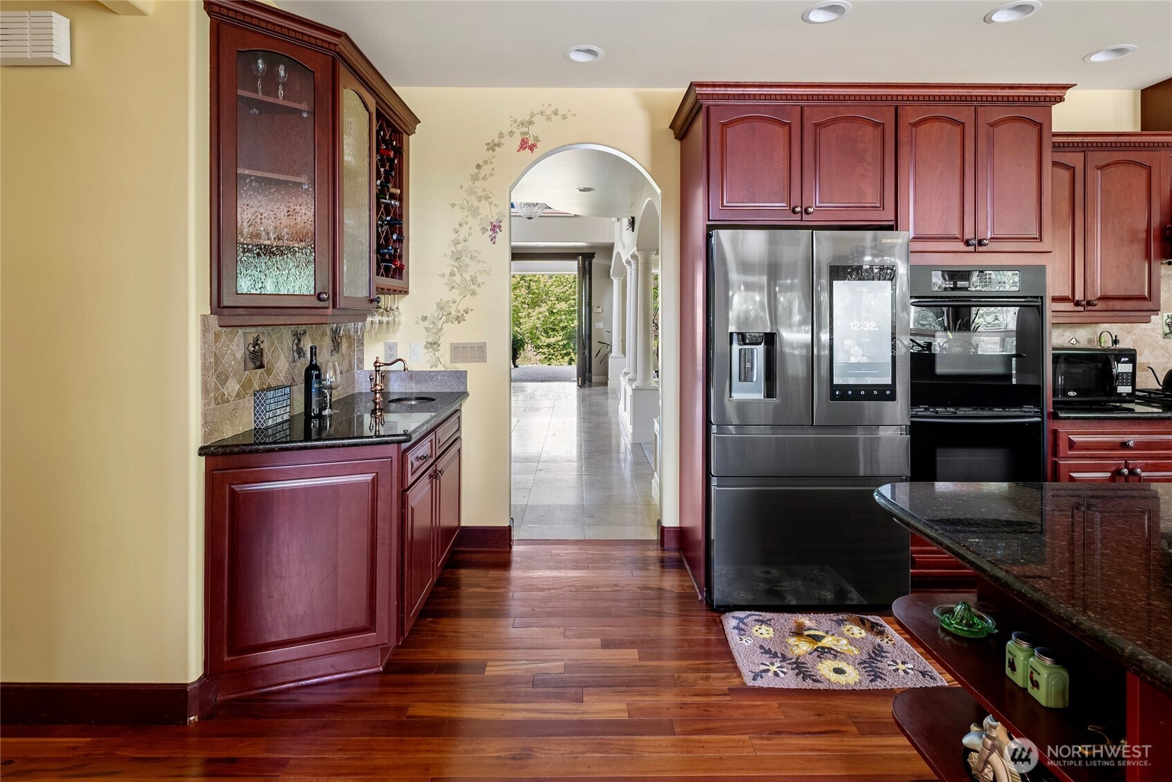 1107 9th Street Property Photo 7