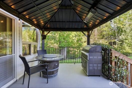 1107 9th Street Property Photo 32