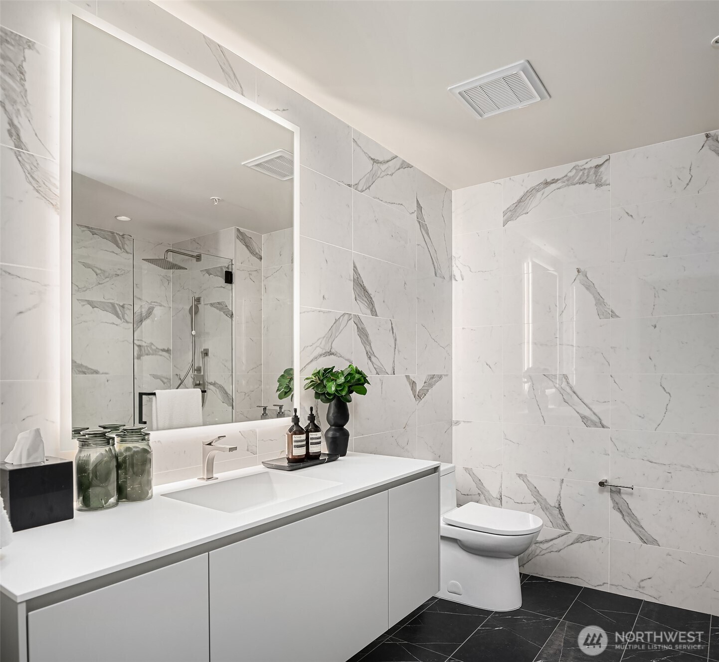 889 Avenue Square 908 Property Photo 11