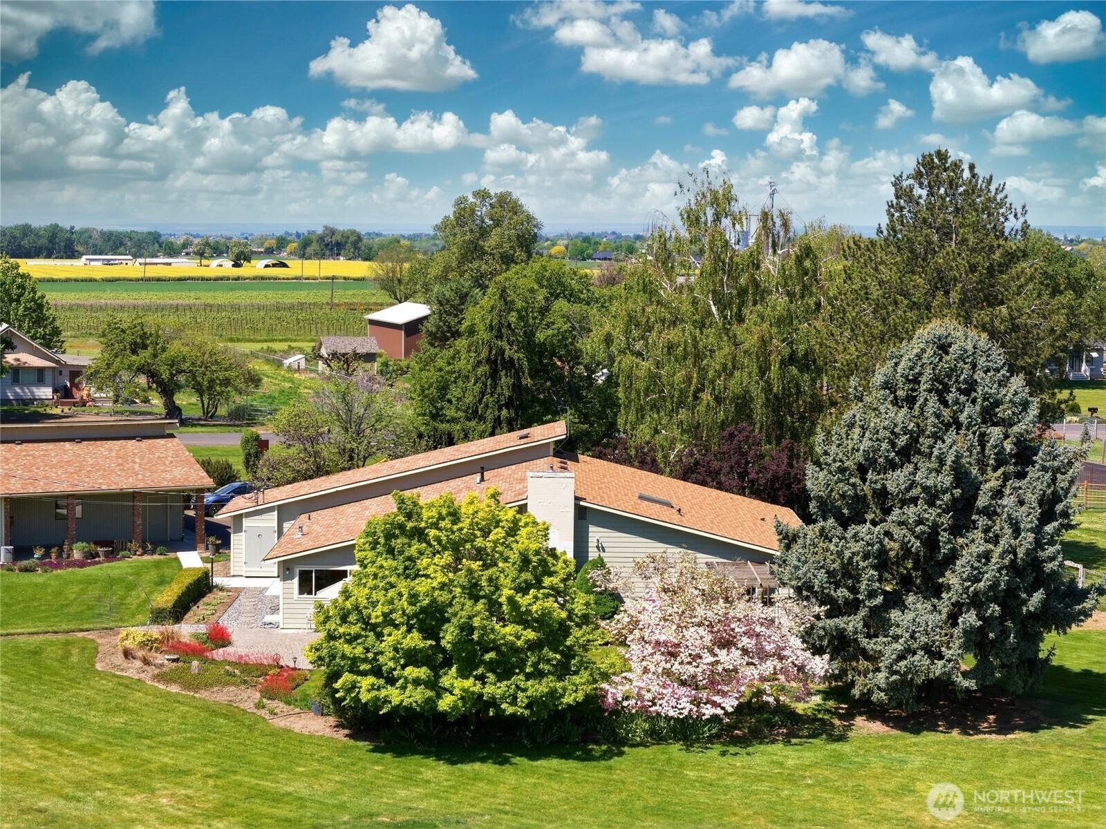 3321 Morrison Lane Property Photo 6
