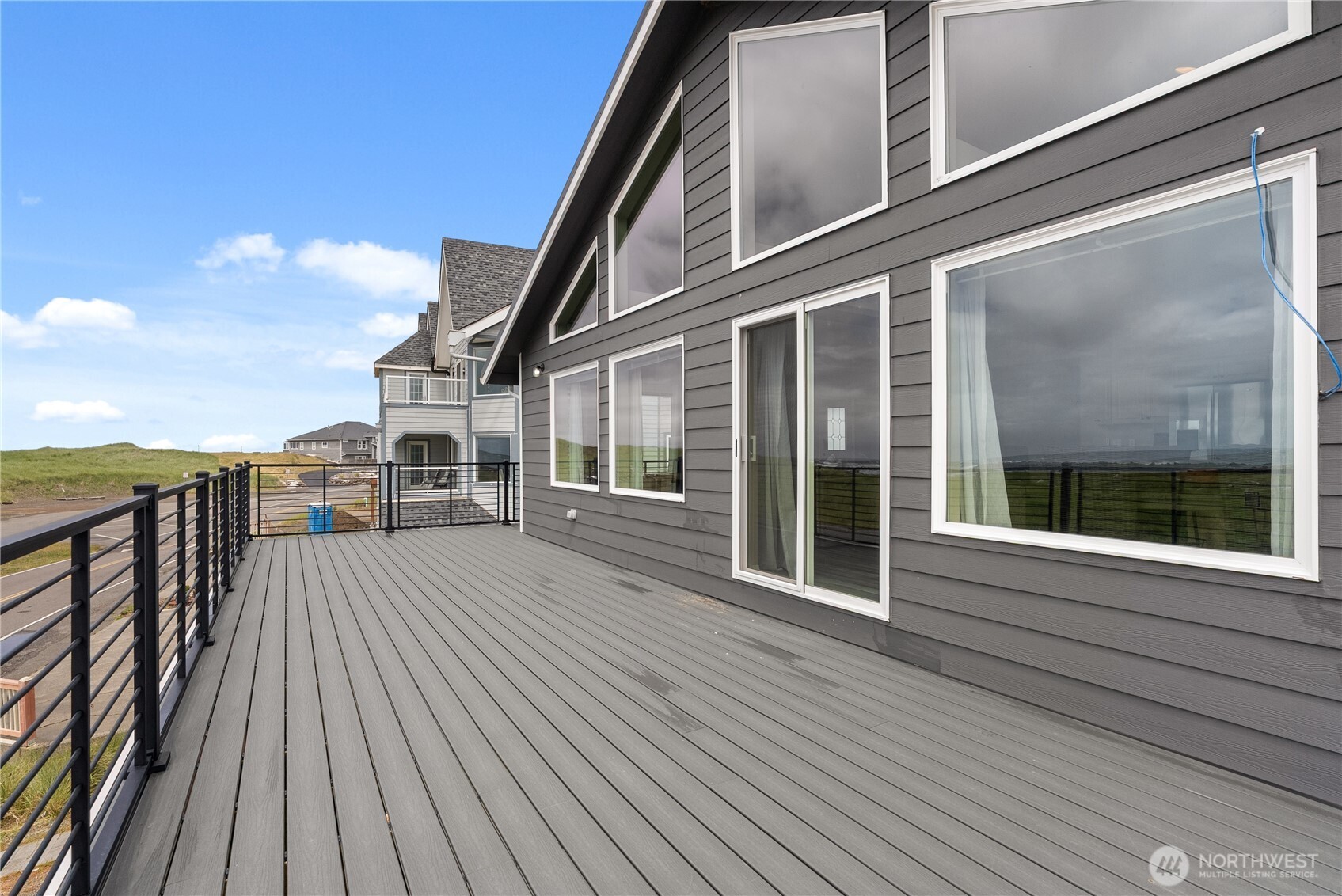 1593 E Ocean Shores Boulevard Property Photo 12