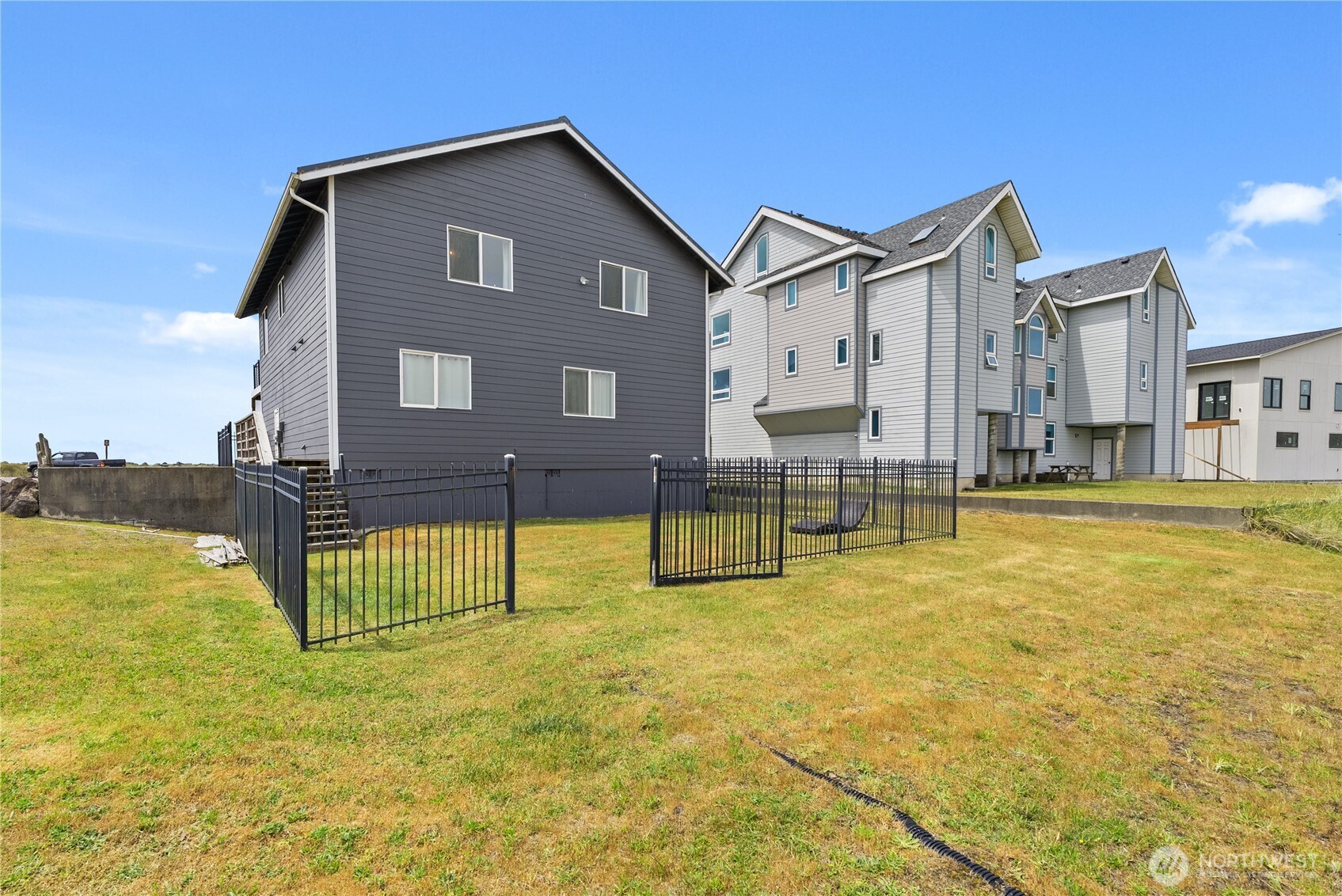 1593 E Ocean Shores Boulevard Property Photo 37