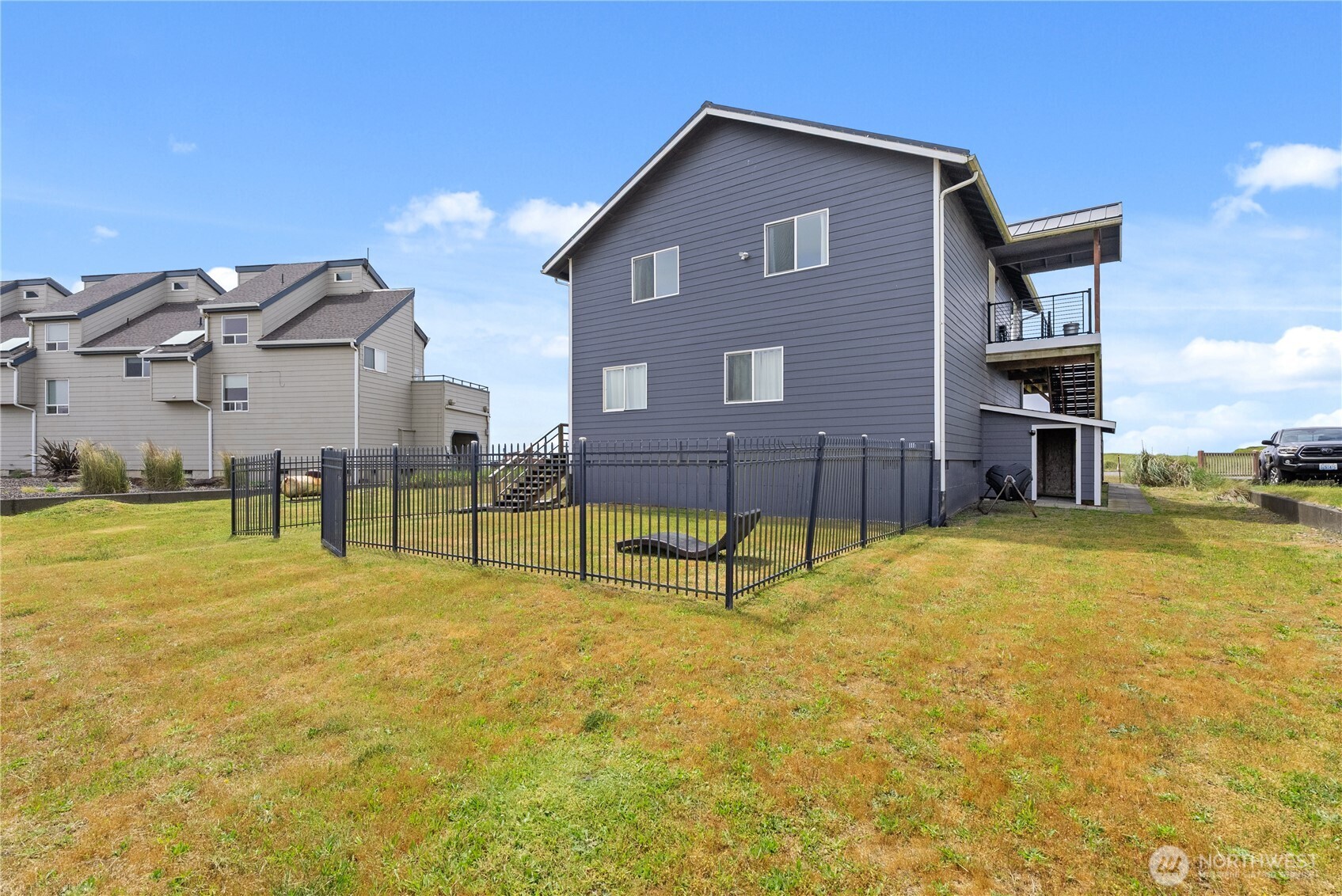 1593 E Ocean Shores Boulevard Property Photo 40