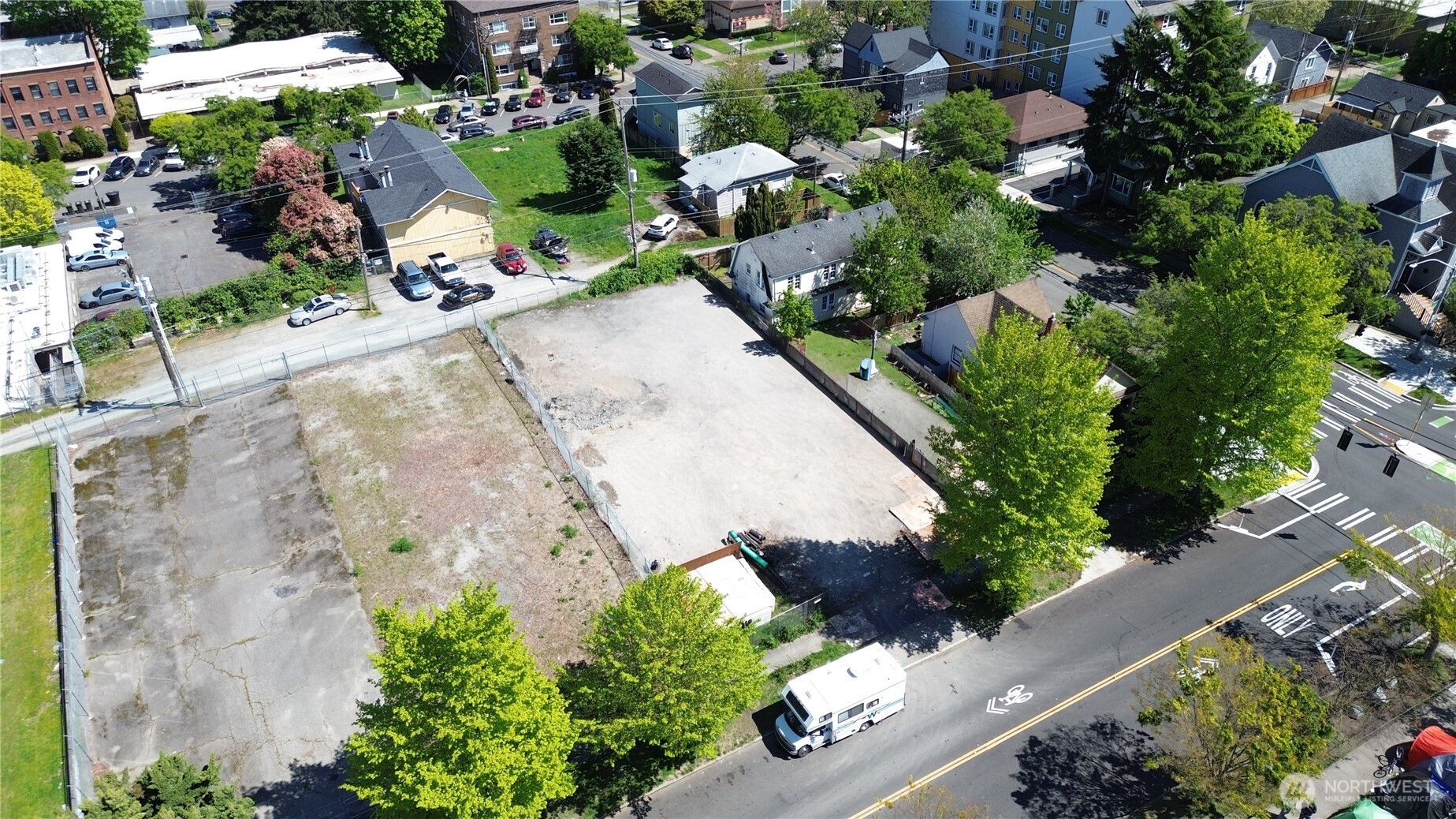 1119 S J Street Property Photo 3