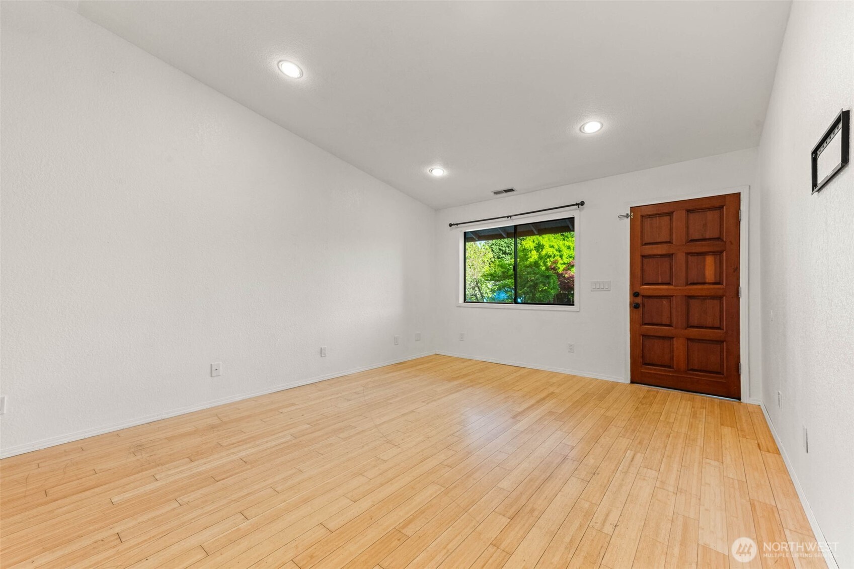 3701 Autumnwood Court Property Photo 4