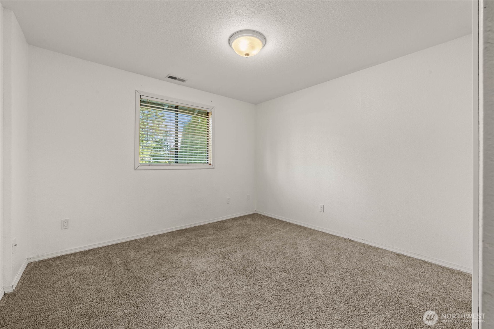 3701 Autumnwood Court Property Photo 8