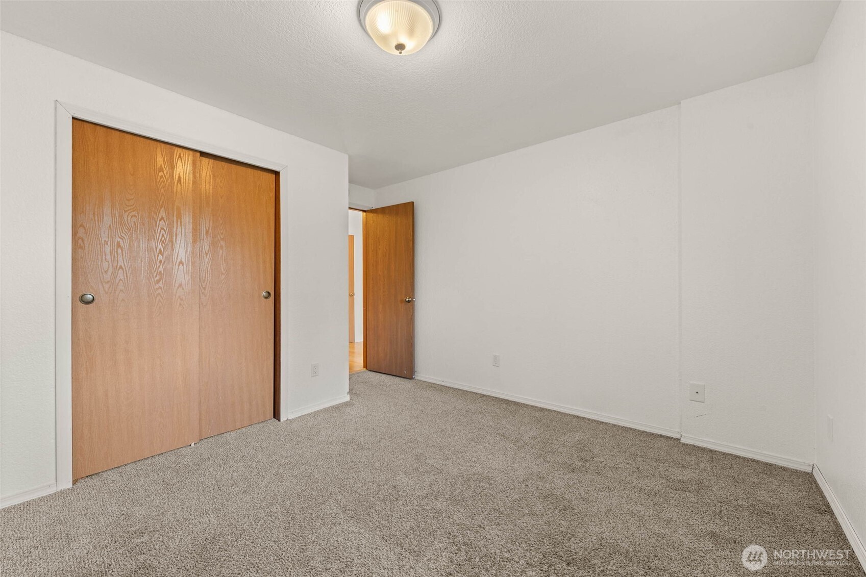 3701 Autumnwood Court Property Photo 9