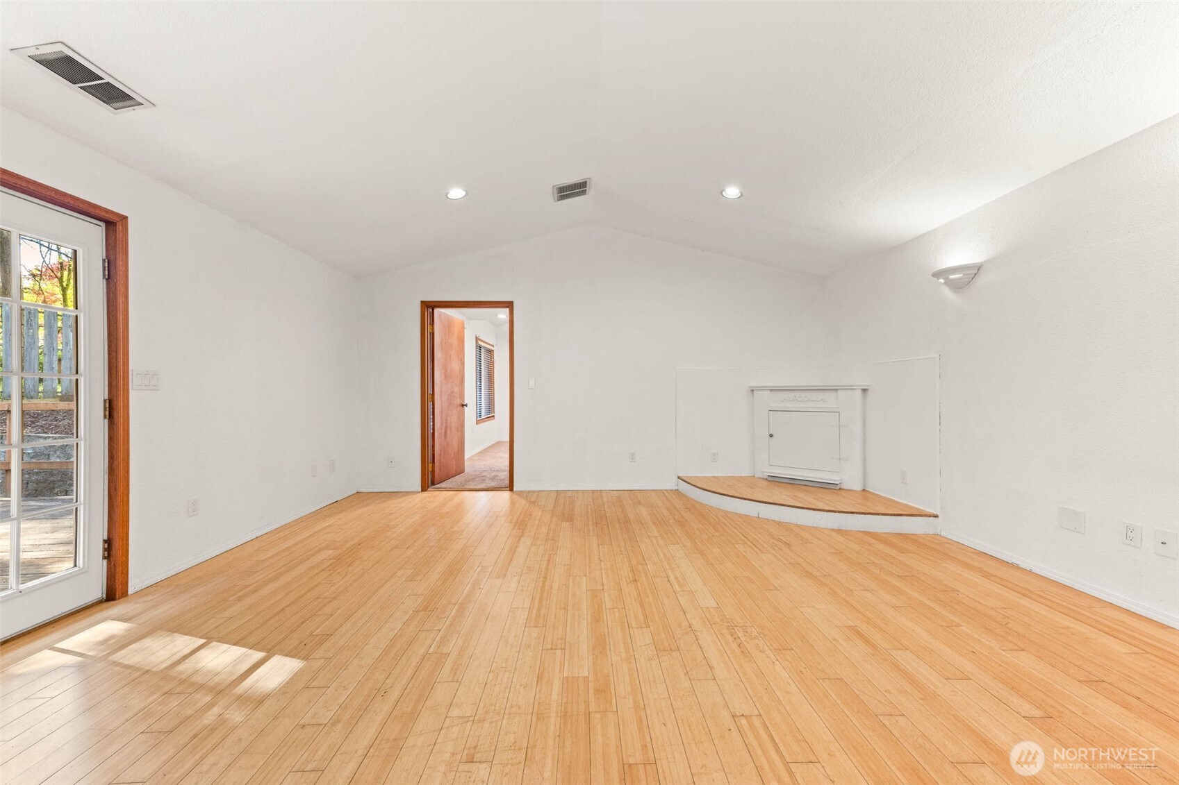 3701 Autumnwood Court Property Photo 20