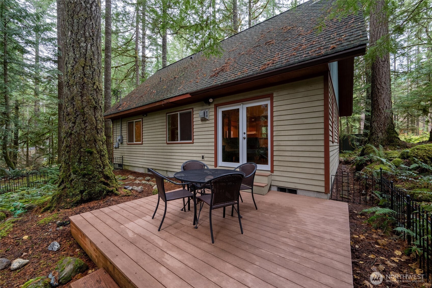 7480 Glacier Springs Drive Property Photo 15
