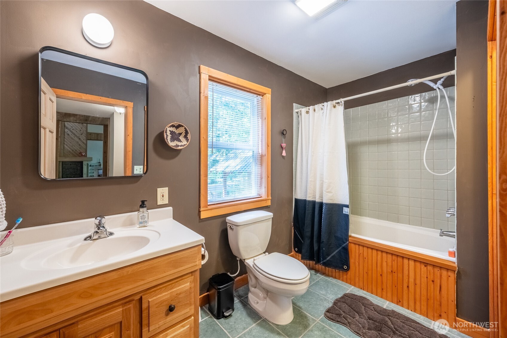 7480 Glacier Springs Drive Property Photo 24