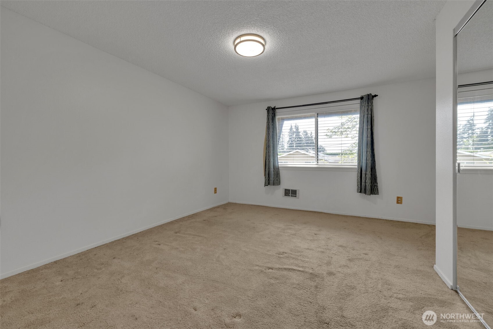 20620 76th Ave W C Property Photo 7