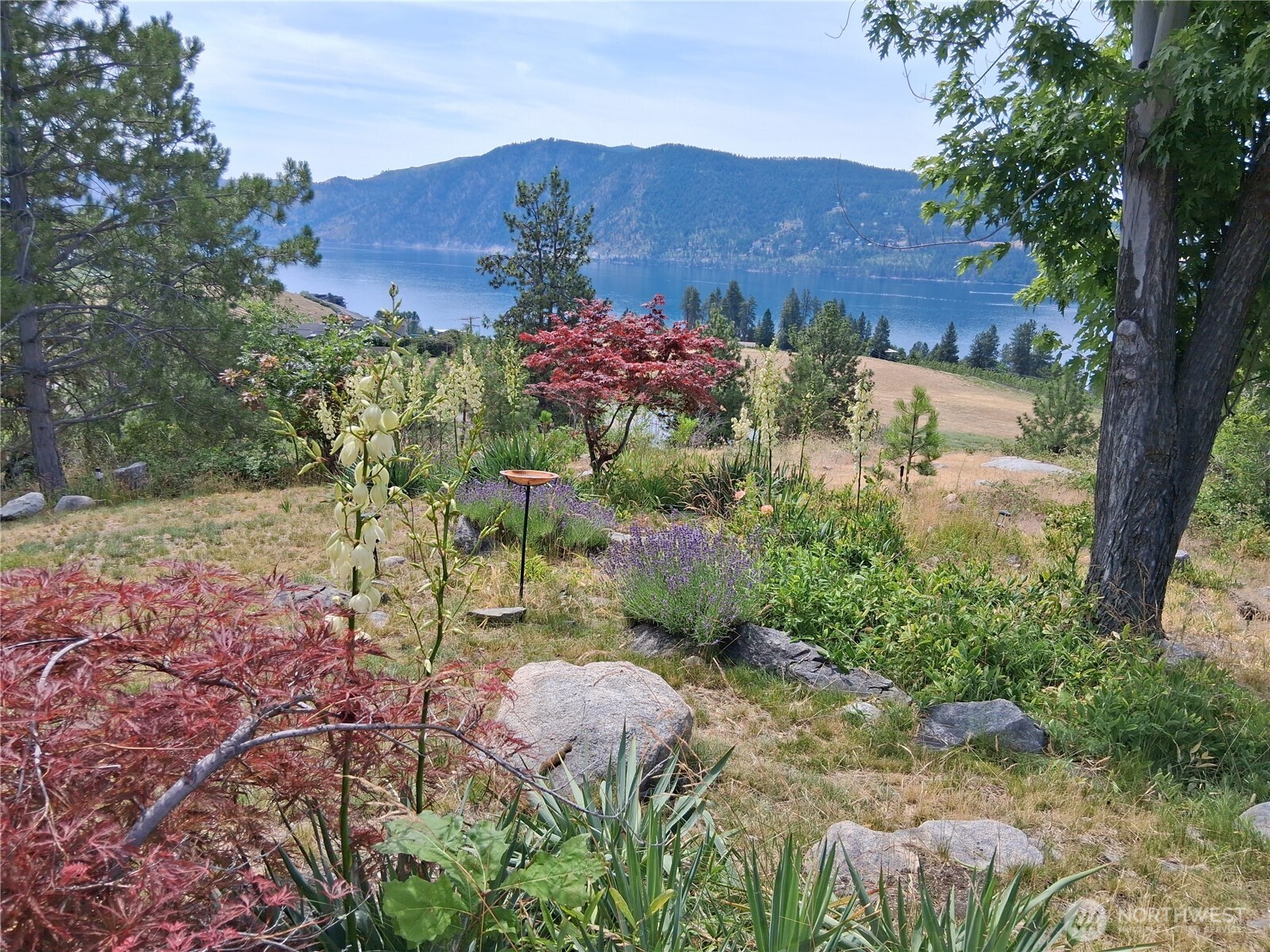 553 Summit Boulevard Property Photo 1