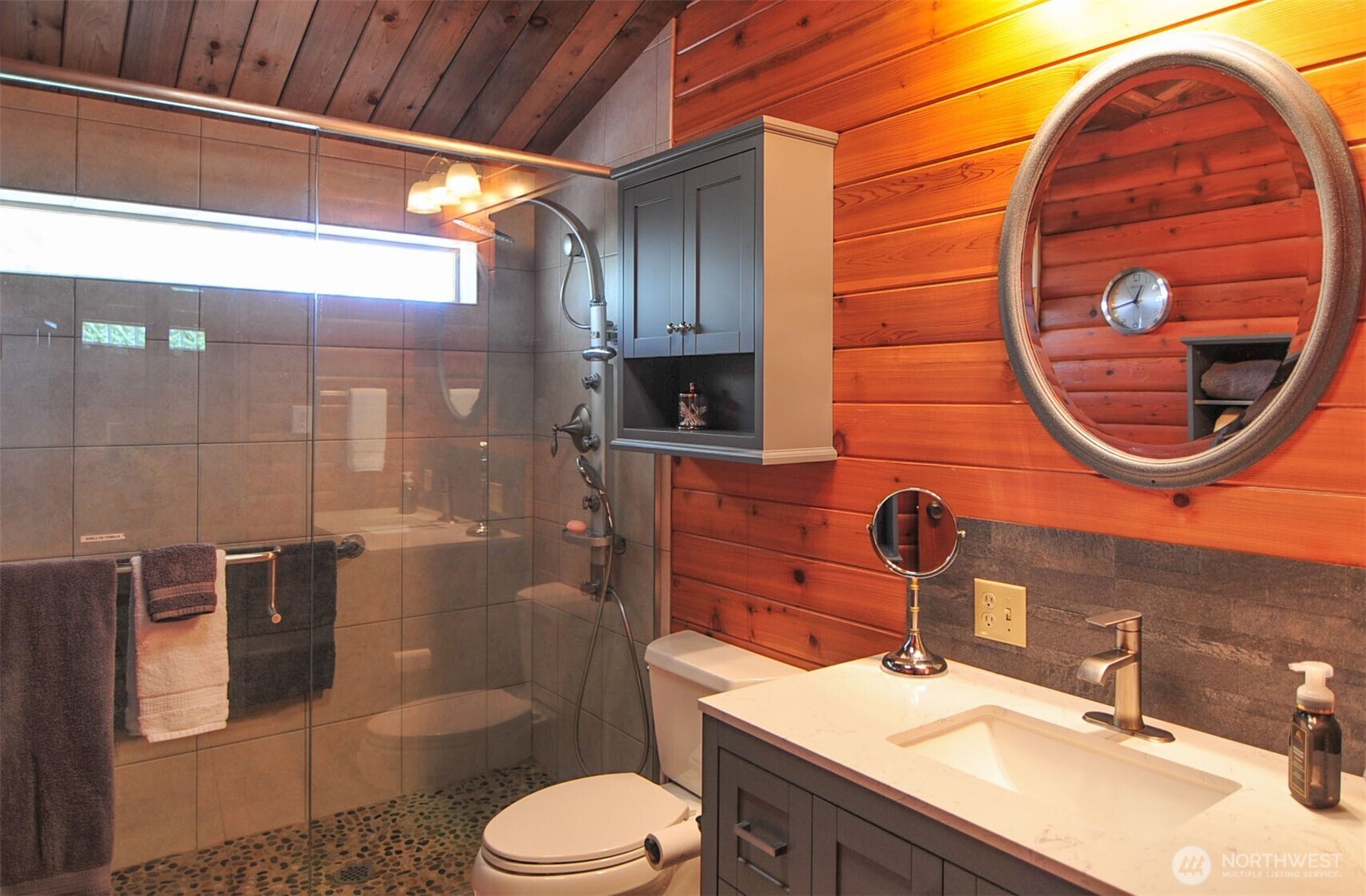553 Summit Boulevard Property Photo 18