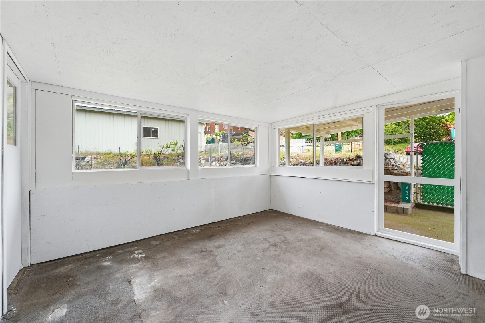 233 E Gibson Property Photo 33