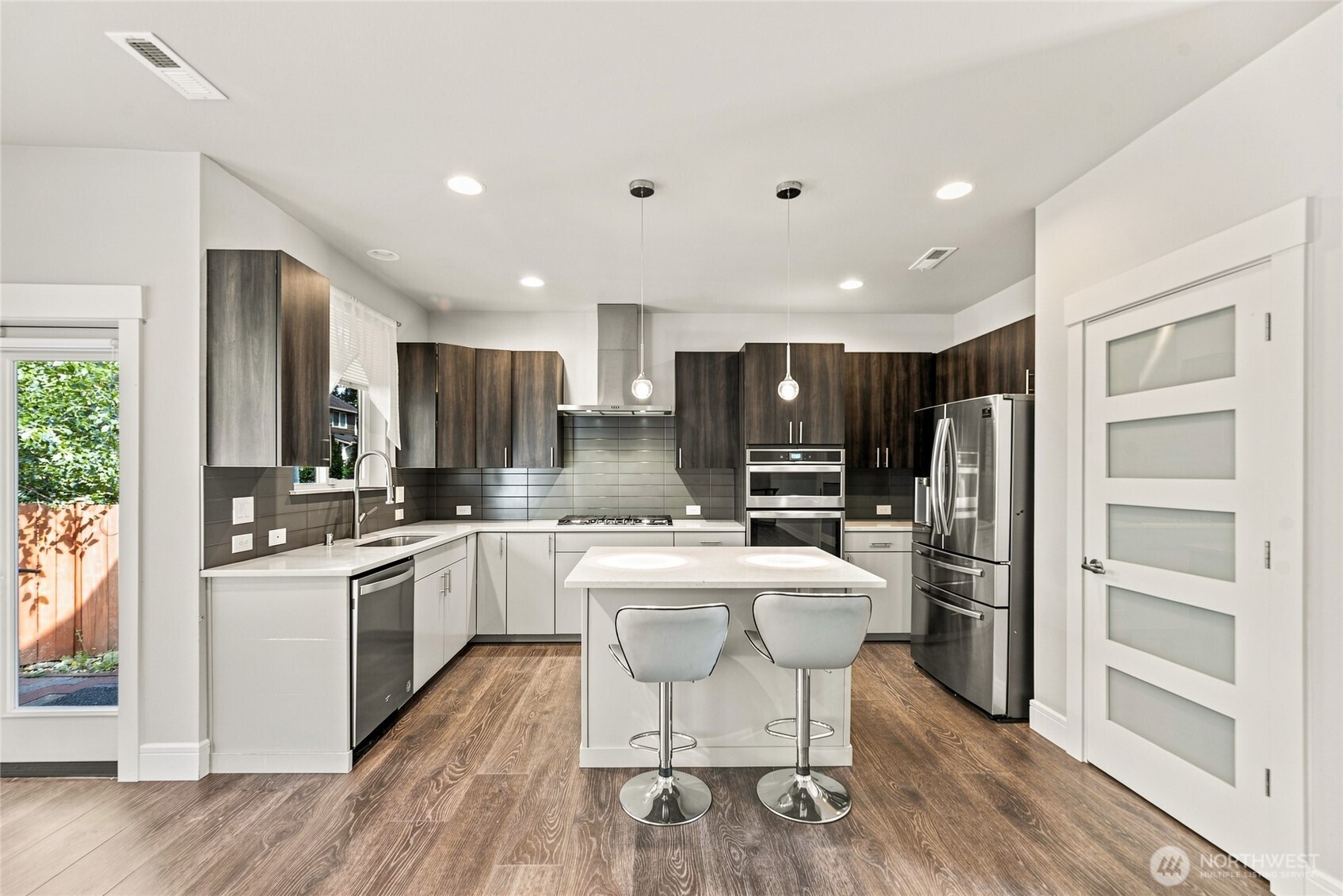 26029 242nd Place Property Photo 6