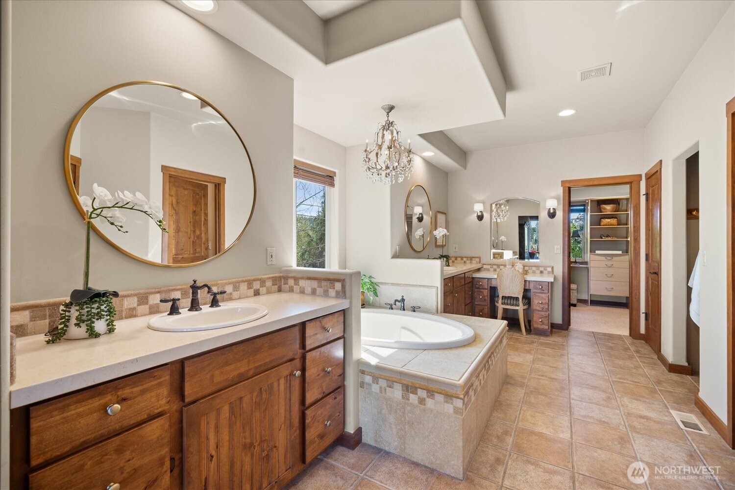 2415 Hangman Creek Lane Property Photo 17