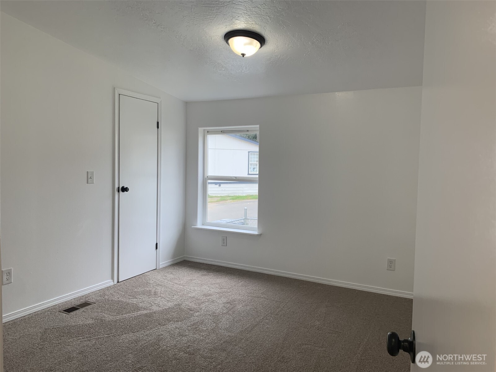 6618 236th Street Ct 14 Property Photo 13